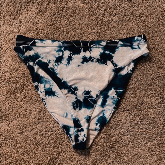 Lulu’s Feeling Beach-y Navy Tie-Dye Bikini Bottoms M - Picture 3 of 7